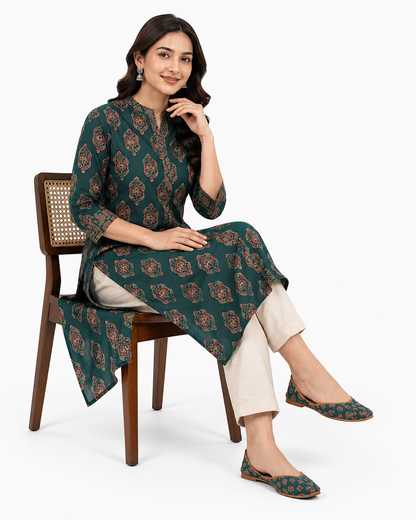 Women's Green Printed Cotton Straight Kurta