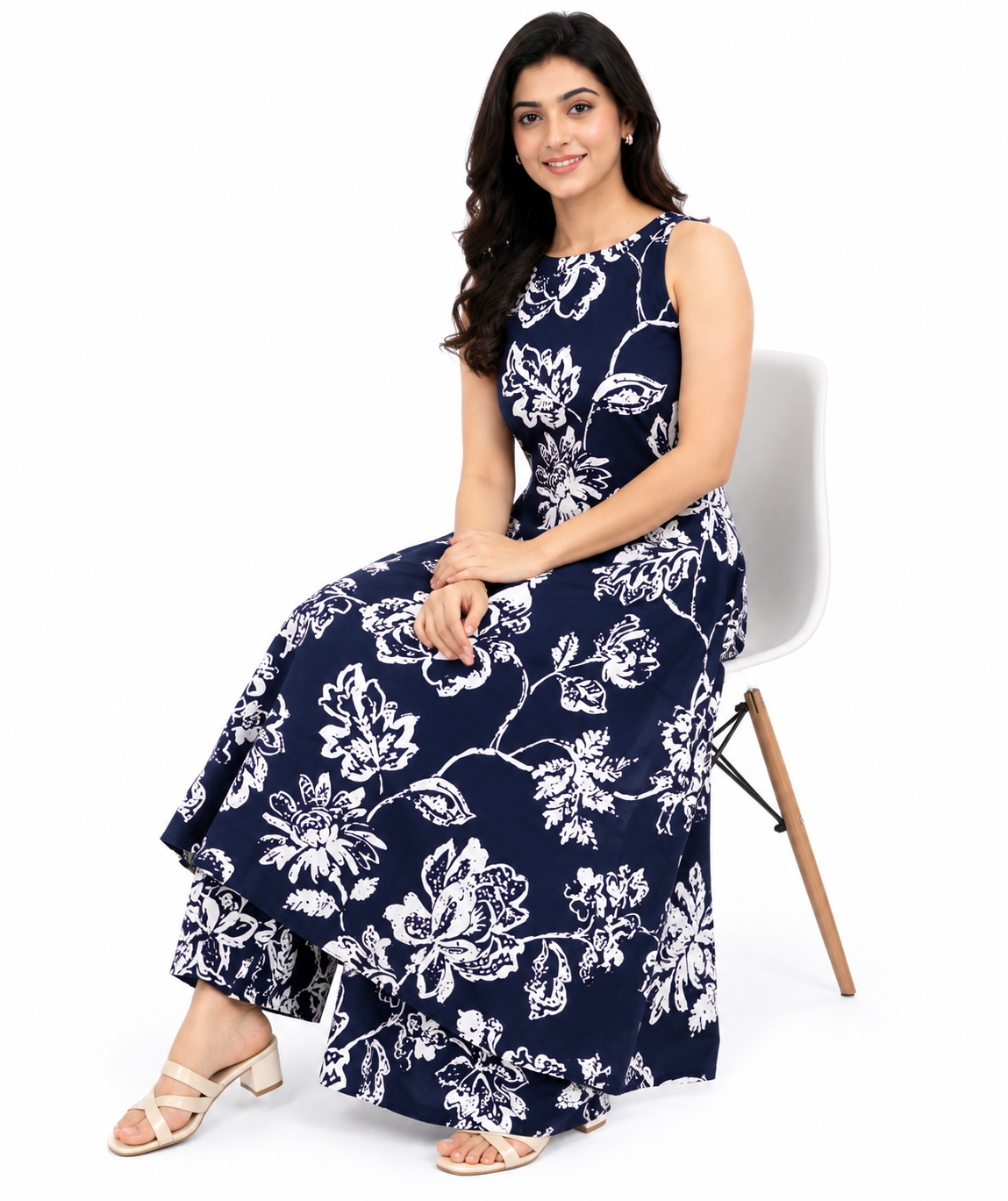 Women's Navy Blue Floral Printed Sleeveless Kurta Pant Set
