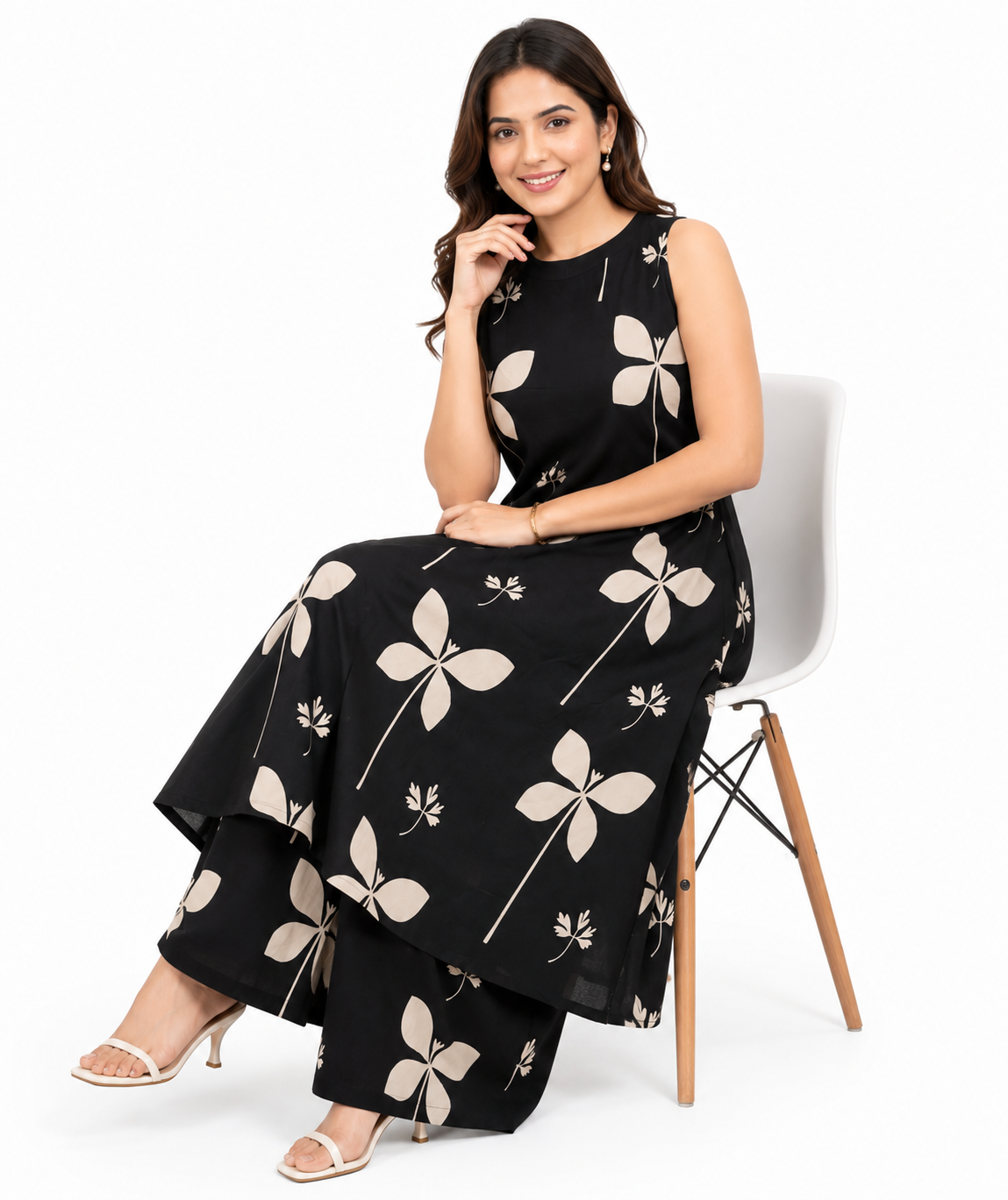 Women's Black Floral Printed Sleeveless A-Line Kurta Palazzo Set